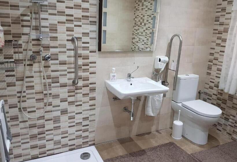 اتاق کلاسیک چهارنفره, D Ambrogio Guest House