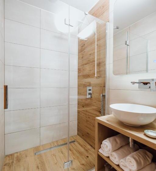 اتاق استاندارد, Gostišče Iršič