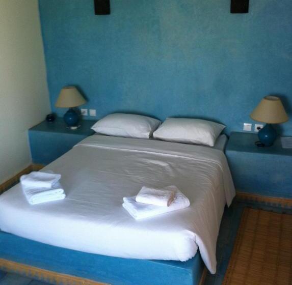 Полулюкс, Un Thé Au Bout Du Monde