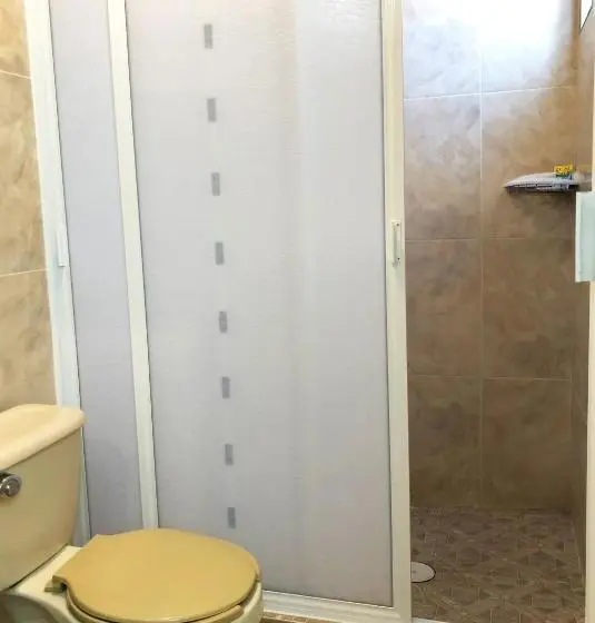 Villa 3 Makuuhuonetta, Jatziri