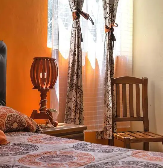 Villa 3 Makuuhuonetta, Jatziri