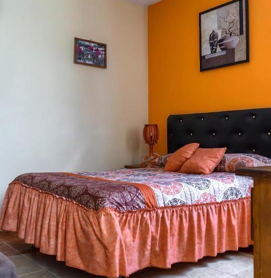 Villa 3 Quartos, Jatziri