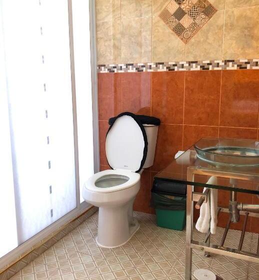 Quarto Estandar, Jatziri