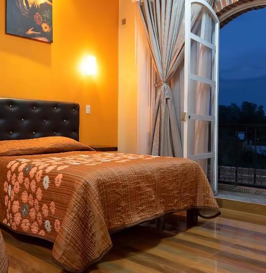 Quarto Estandar, Jatziri