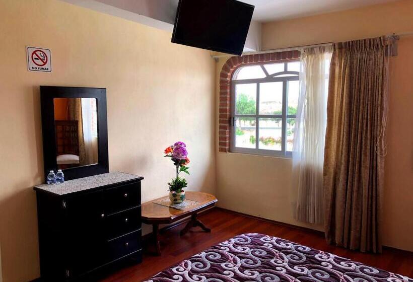 Quarto Estandar, Jatziri