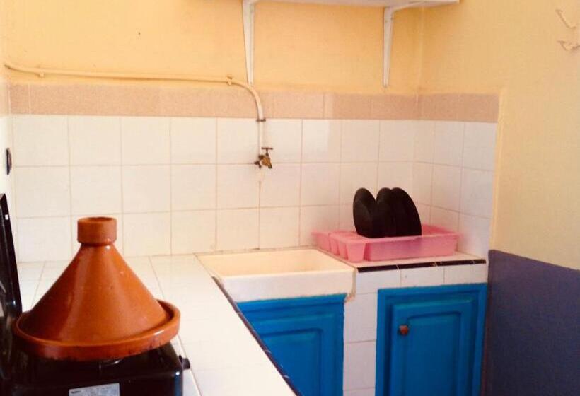 Студия Стандарт, Aftas Beach House