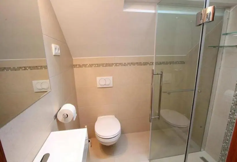 اتاق استاندارد, Apartman Gondola