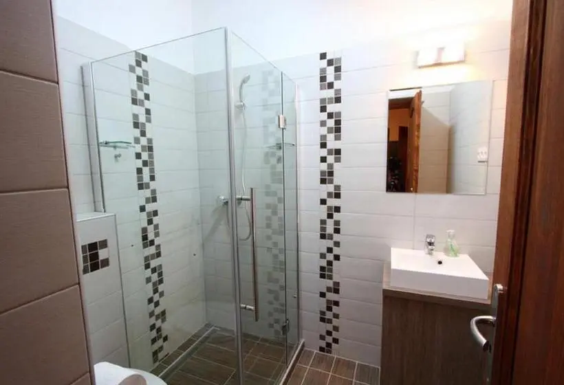 اتاق استاندارد, Apartman Gondola