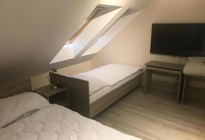 اتاق استاندارد چهار تخته, Apartman Gondola