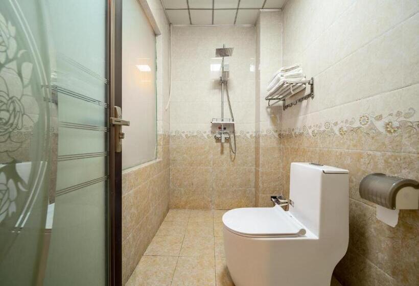 Delüks Oda, Dunhuang Hu Yang Inn