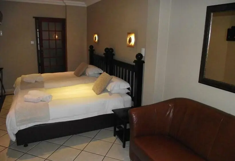 スーペリアールーム, Njala Guest House