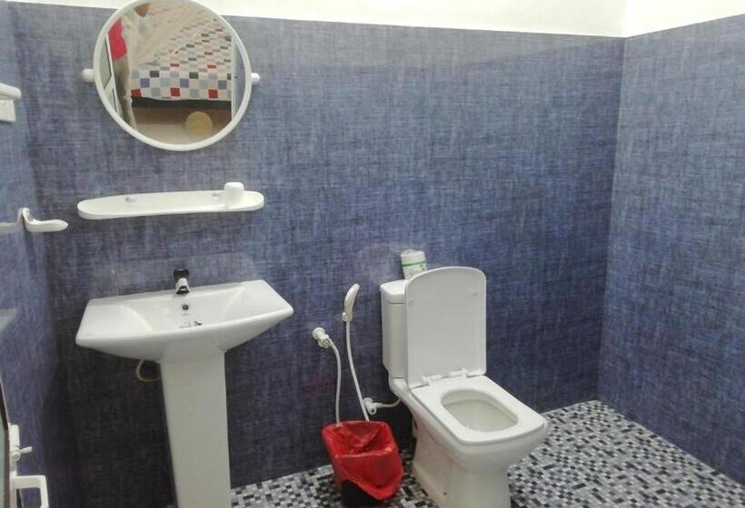 Номер Стандарт, Universal Beach