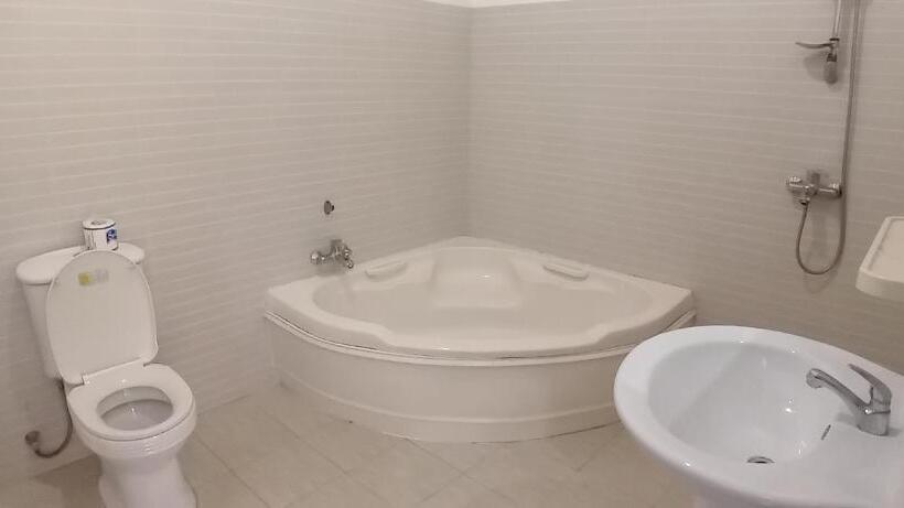 Трехместный Номер Deluxe Вид на Море, Universal Beach