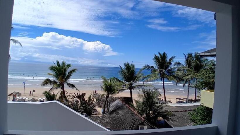 Трехместный Номер Deluxe Вид на Море, Universal Beach