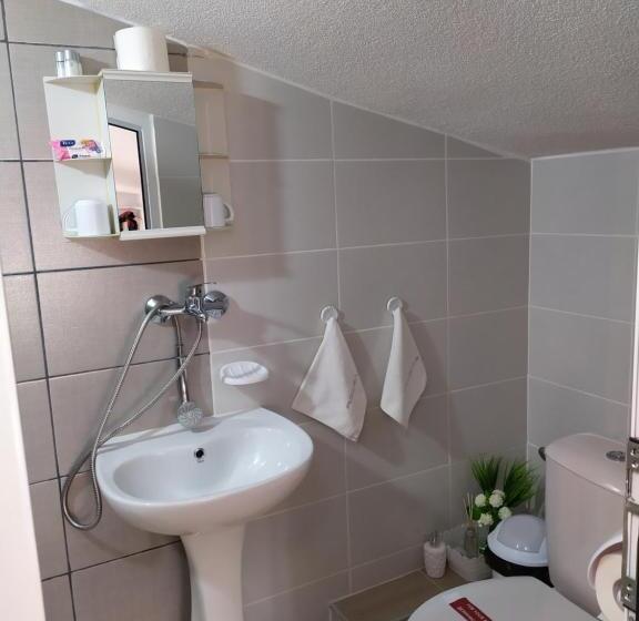 Номер Стандарт Трехместный, Gologanova House