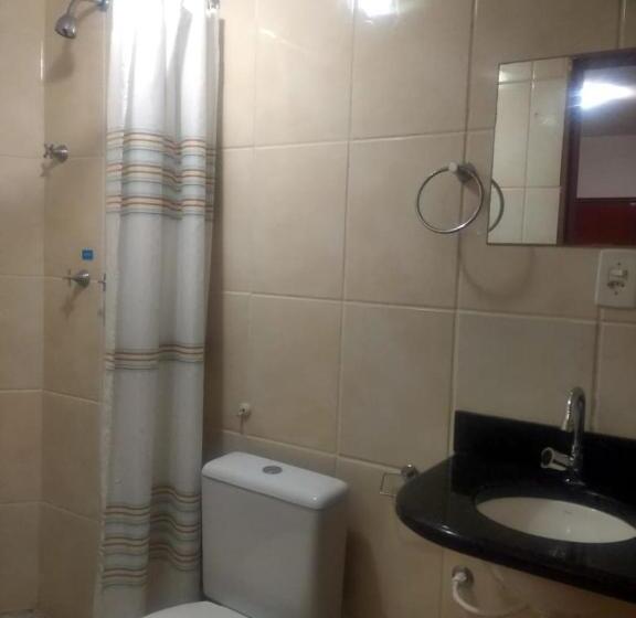 이코노이 4인룸, Pousada Majestic