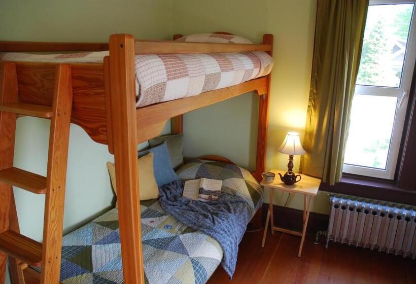 סוויטה משפחתית, Victoria Falls House