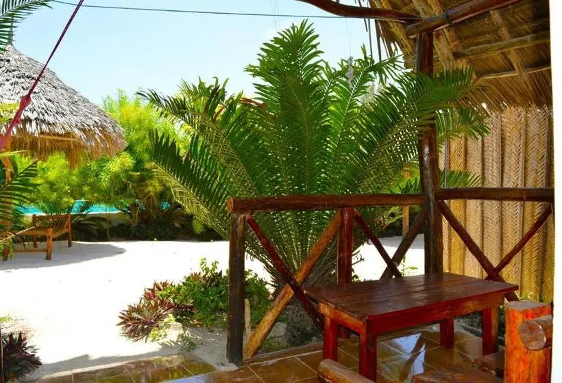 エコノミールーム, New Jambo Bungalows