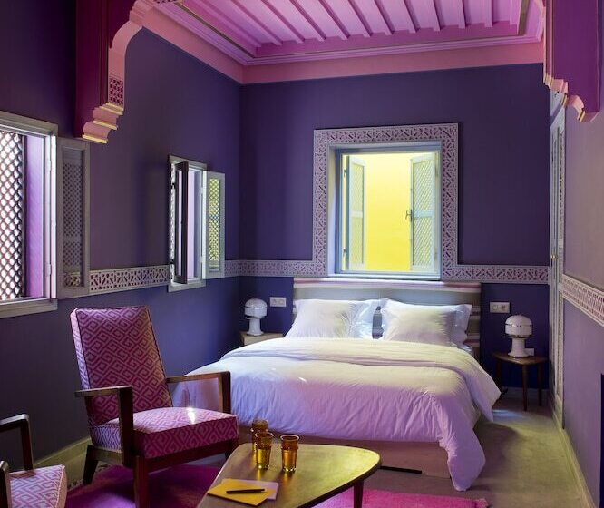 اتاق لوکس, Riad Goloboy