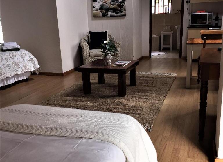 高级大房间, Windfall Plett