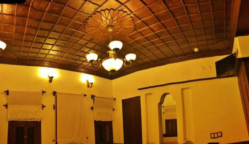 スタンダードルーム, Beybagi Konak