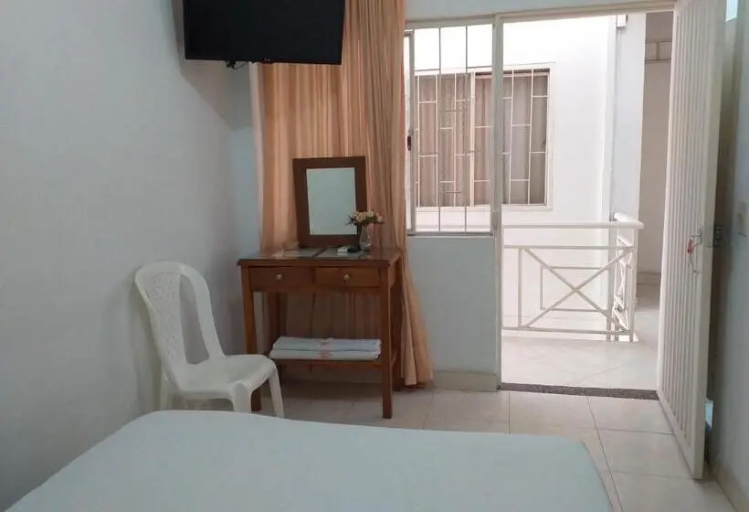 スタンダードシングルルーム, Comercial Neiva