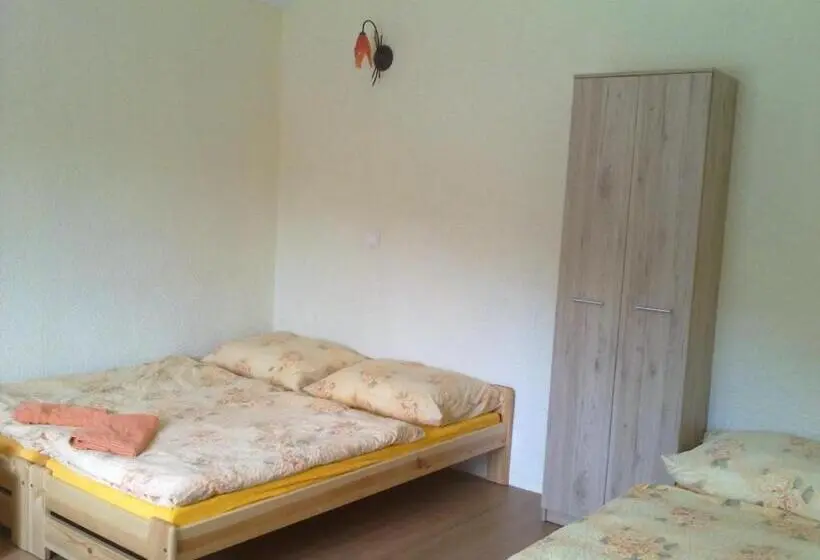 スタンダード４人部屋, Penzion Apartmány Bečov