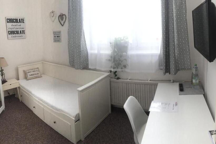 غرفة قياسية فردية, Penzion Ema B&b