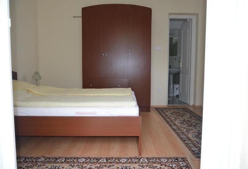 اتاق استاندارد اینتریور, Villa Ladver