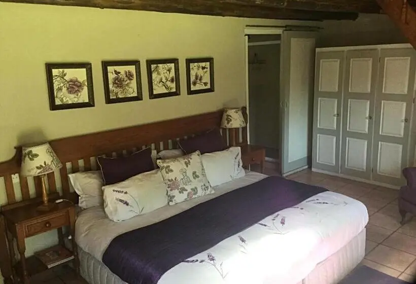 ガーデンビューファミリールーム, Warrens Guest House