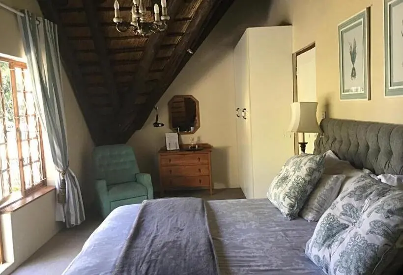 バルコニー付きスタンダードルーム, Warrens Guest House