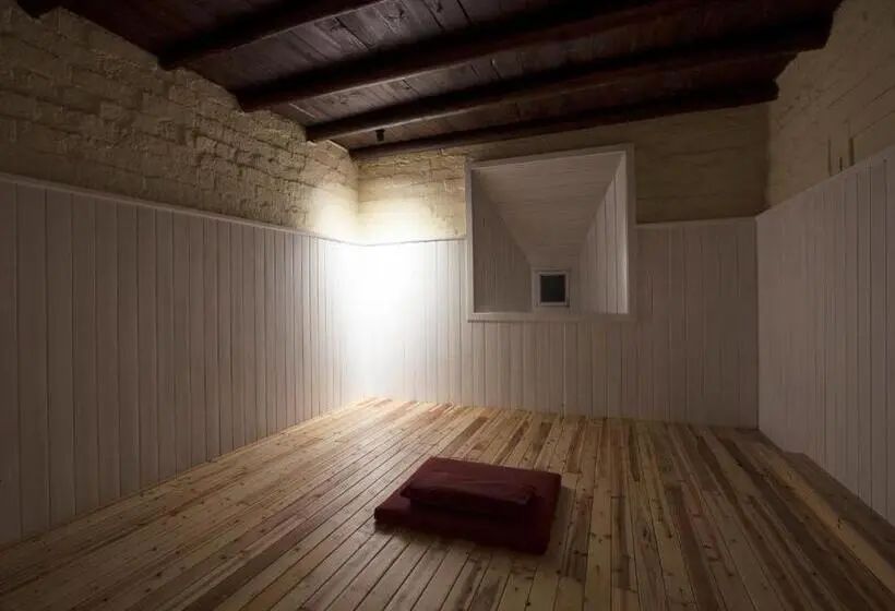 メゾネットスイート, Zen Box House