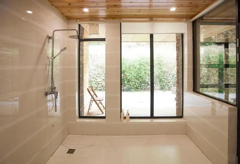 ガーデンビュースイート, Zen Box House