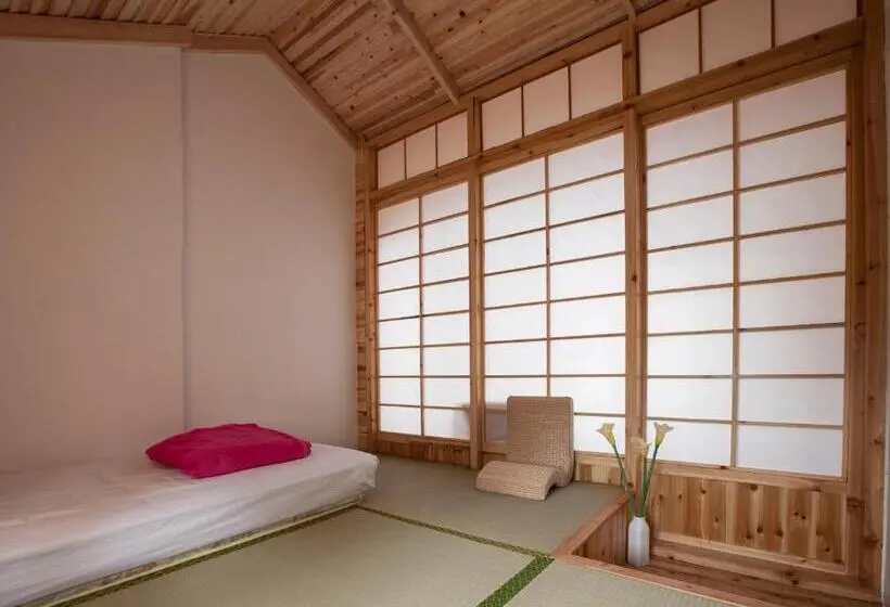 スタンダードシングルルーム, Zen Box House