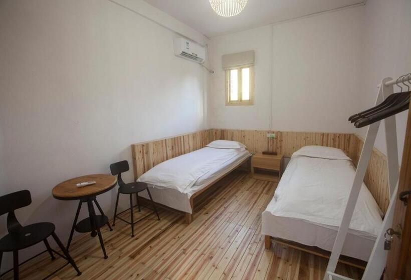 Номер Стандарт, Zen Box House