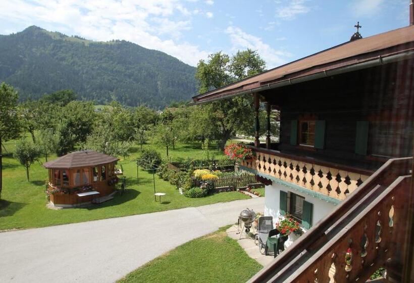 침실 1개 아파트, Schwoicherbauer