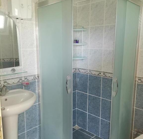 디럭스 스위트, Melodi Club Apart