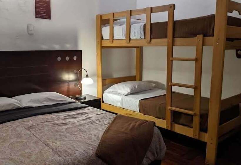 패밀리 룸, Hospedaje A Verde