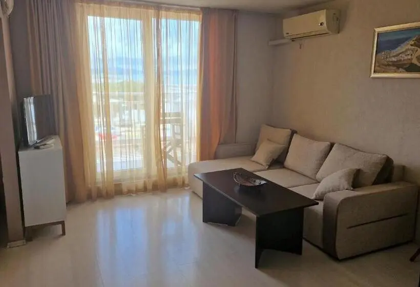استودیوی استاندارد با چشم‌انداز دریا, Guest House Compass