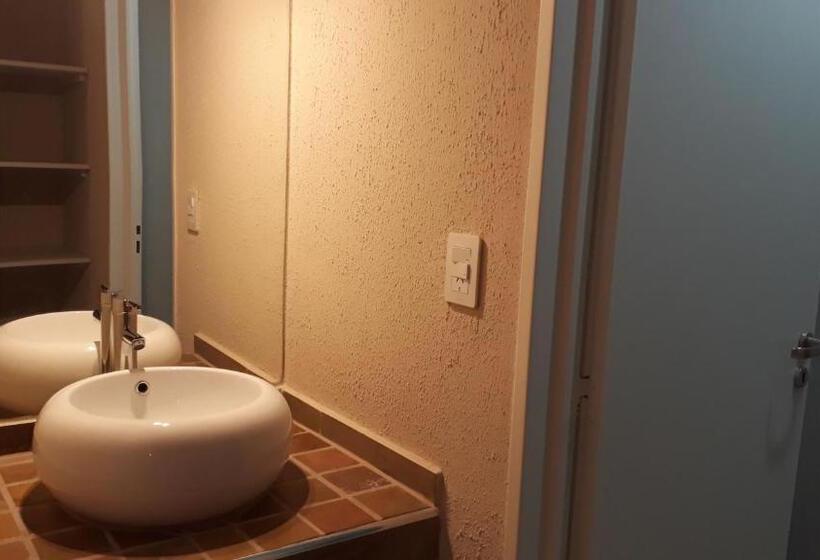 스탠다드 룸, Ak´para