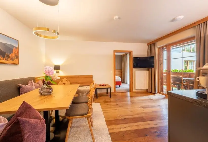2-Bedroom Classic Apartment, Das Kaltenbach   Apart