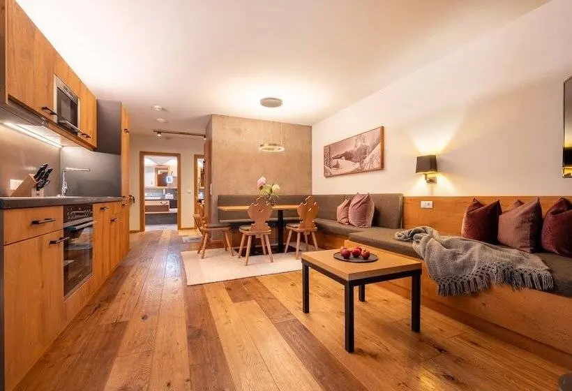 1 Bedroom Penthouse Apartment, Das Kaltenbach   Apart
