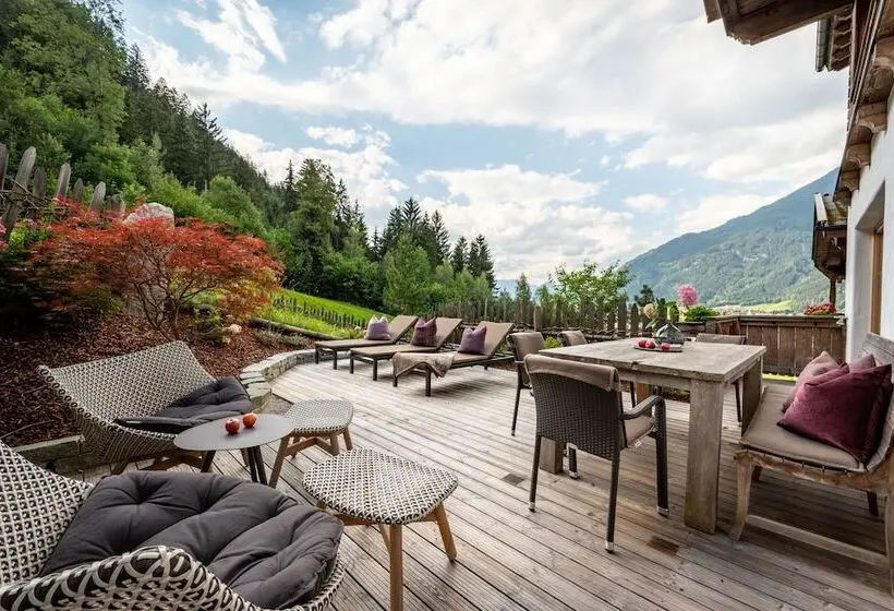 1 Bedroom Penthouse Apartment, Das Kaltenbach   Apart