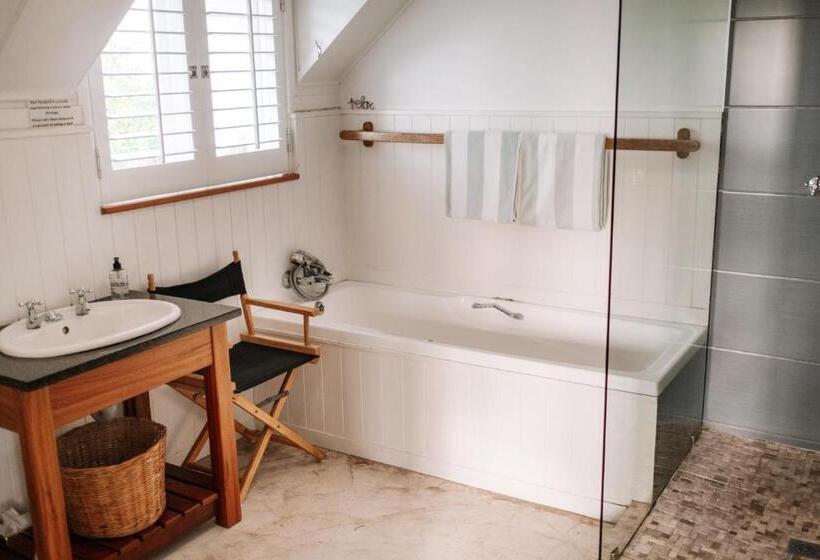 آپارتمان 1 خوابه با بالکن, Pebbles Beach Cottage