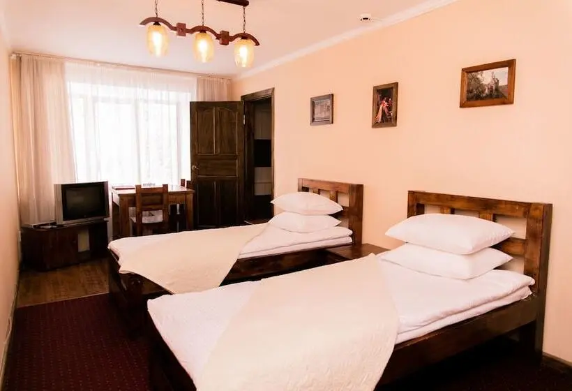اتاق استاندارد, Gostinyi Dvor Galirad
