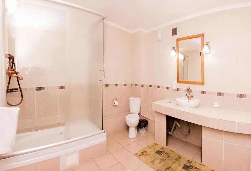 اتاق استاندارد, Gostinyi Dvor Galirad