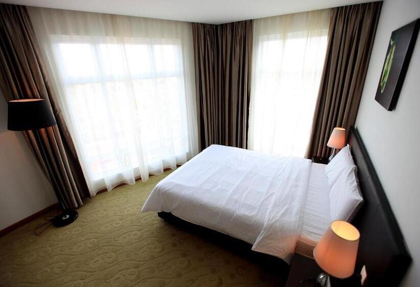 شقة 3 غرف, Merdeka Suites