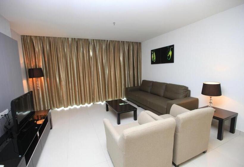 침실 3개 아파트, Merdeka Suites