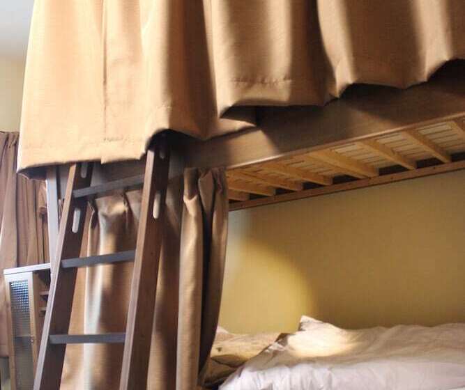 غرفة قياسية رباعية سرير بطابقين, Guesthouse Kyoto Compass