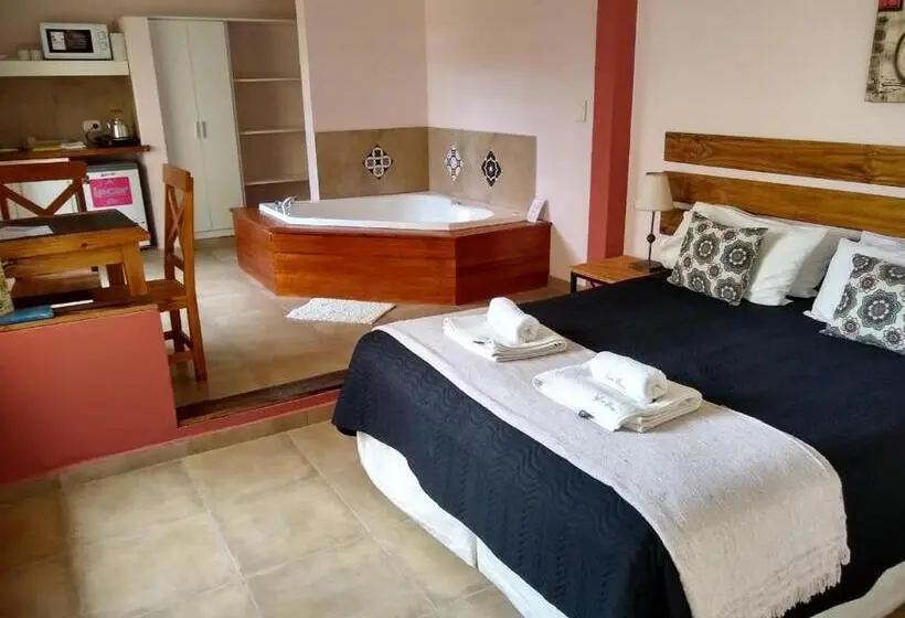 Standard Bungalow, Ruca Lemu
